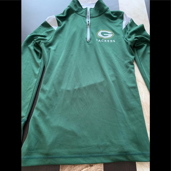 NFL Tops - NFL Green Bay Shirt. One use only